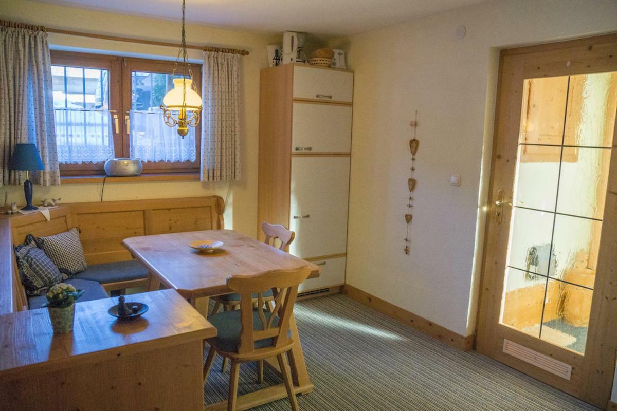 Geigers Ferienhaus Tiefenbach bei Oberstdorf المظهر الخارجي الصورة